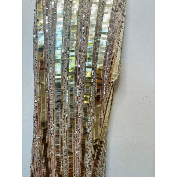 NWT MAC DUGGAL Nude Silver Halter Neck Embellished Detailed Back Metallic Gown 4 - Picture 13 of 16